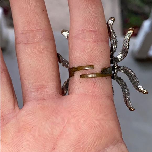 Spider Ring - Picture 2 of 2